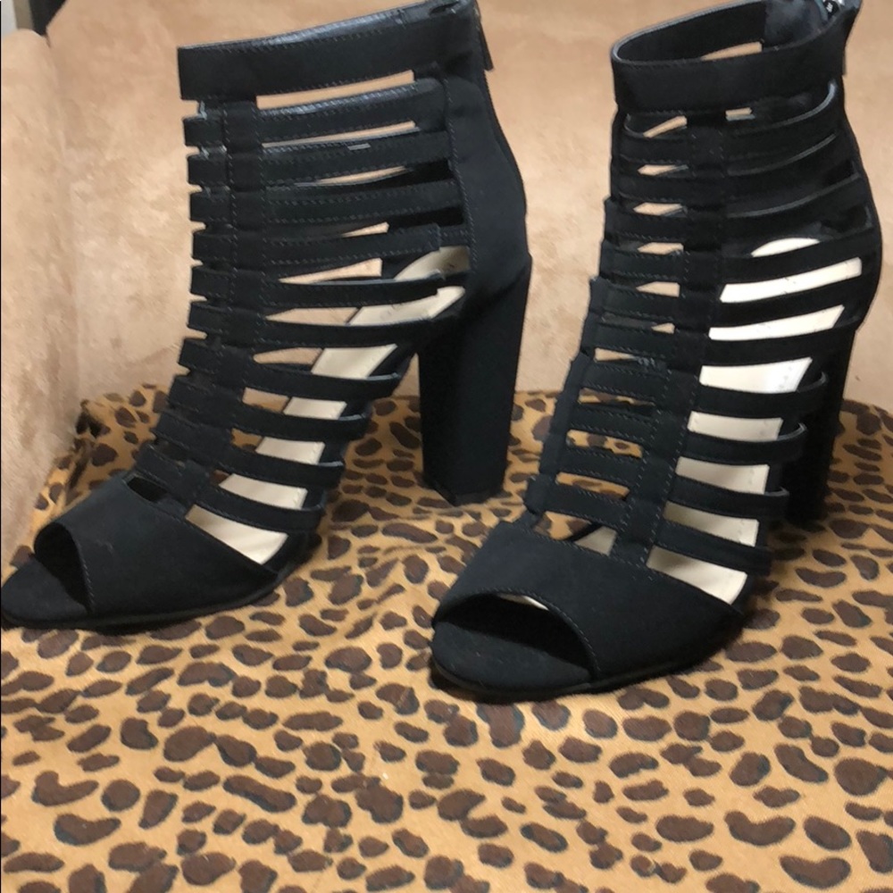New, black chunky heeled caged bootie...hot! Sz 10